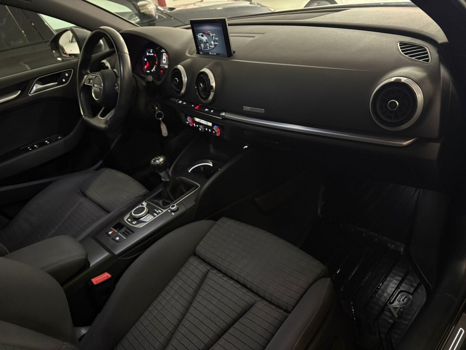 AUDI A3 S line edition 2.0 TDI Sedan