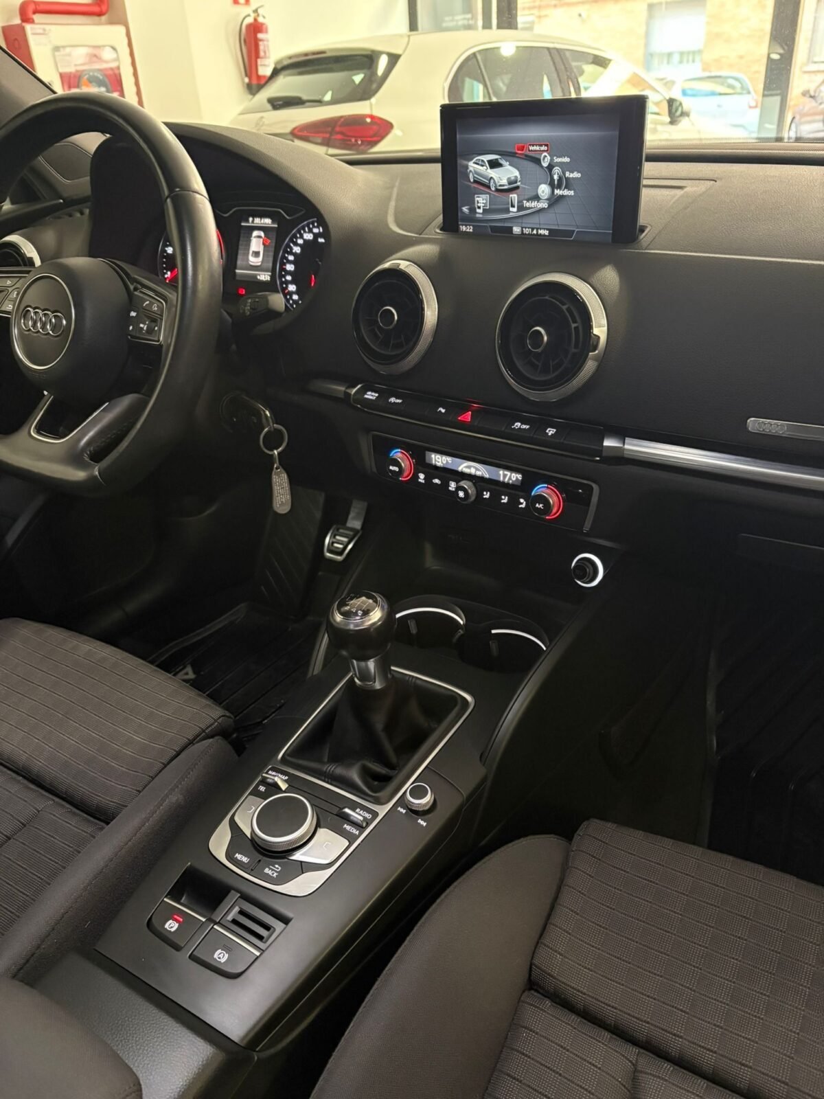 AUDI A3 S line edition 2.0 TDI Sedan