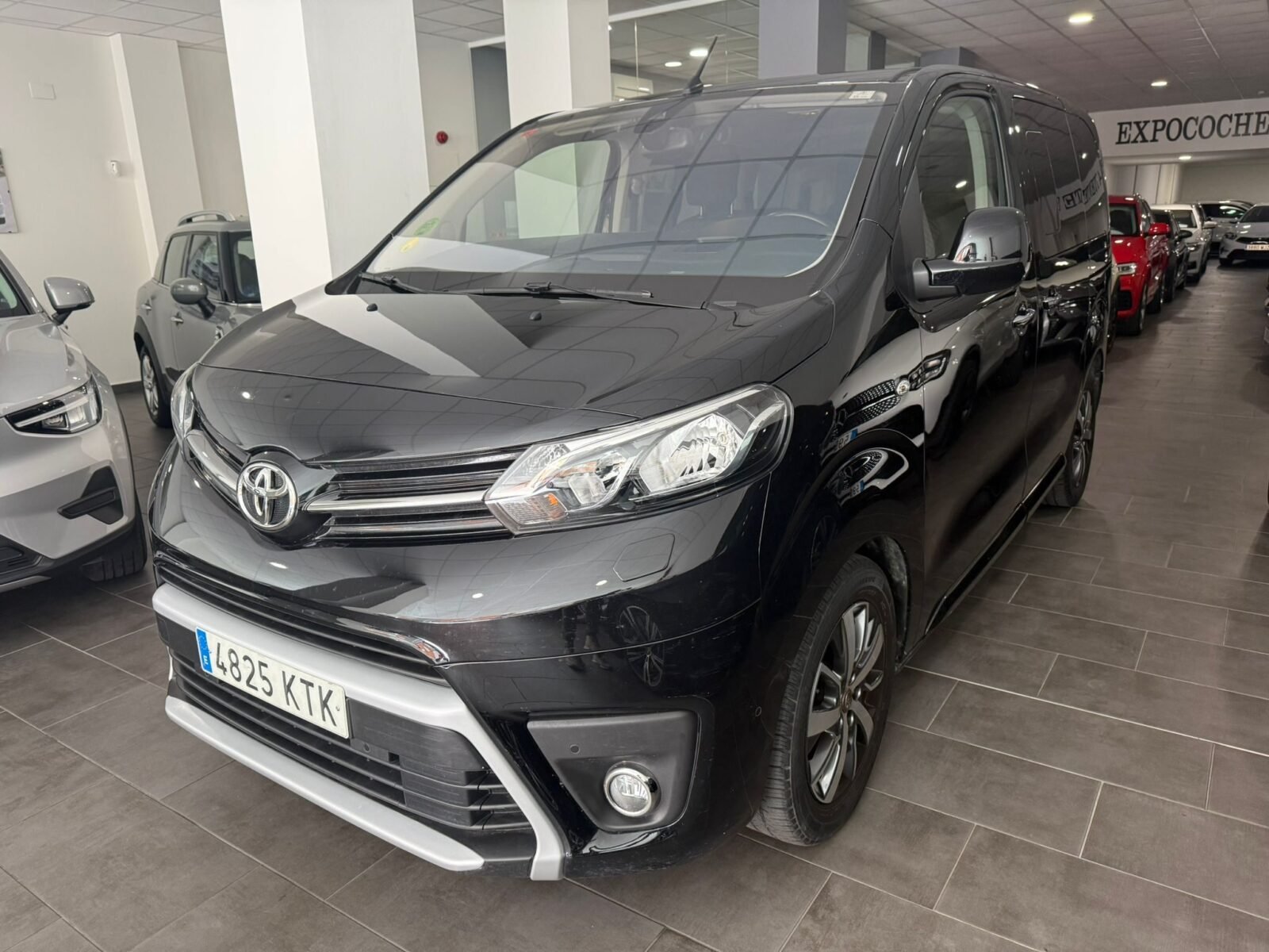 TOYOTA 1.5D FAMILY ADVANCE L1