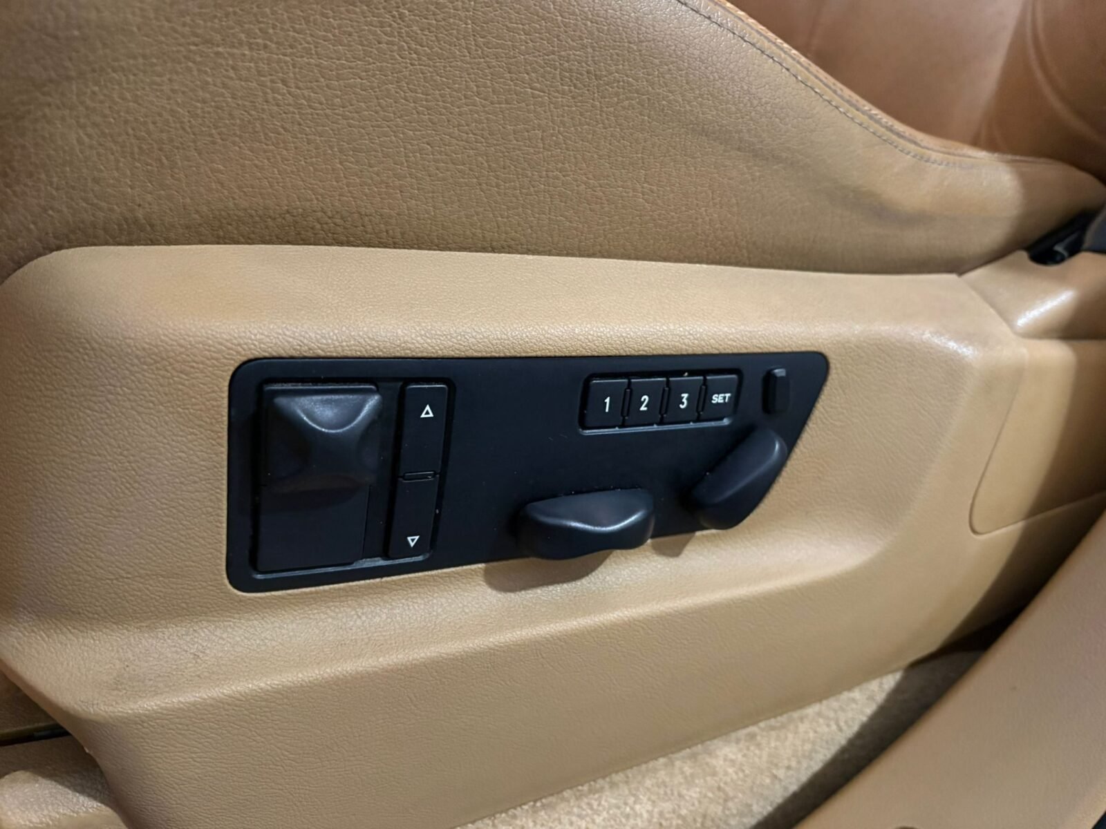 PORSCHE Cayenne Trubo S 