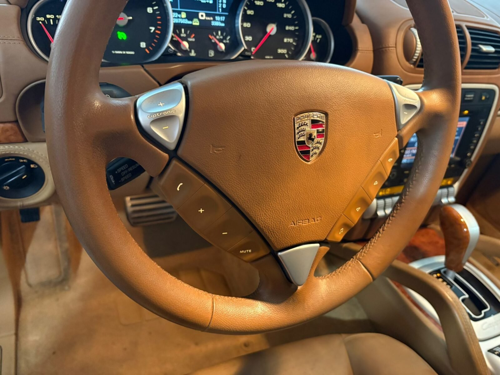 PORSCHE Cayenne Trubo S 