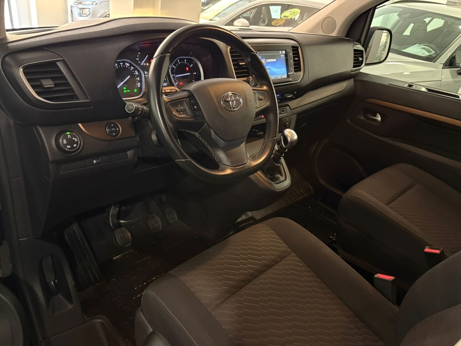 TOYOTA 1.5D FAMILY ADVANCE L1