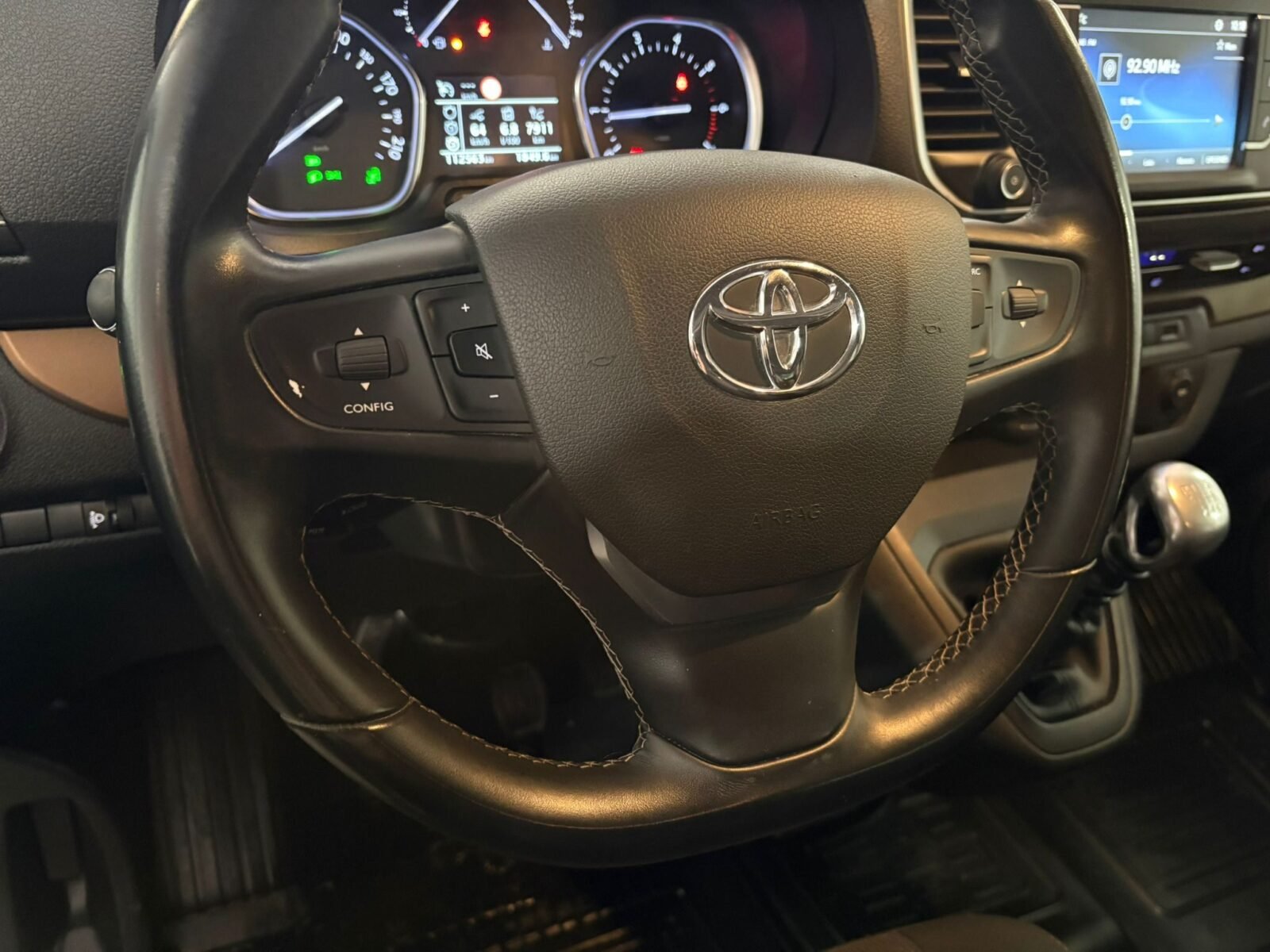 TOYOTA 1.5D FAMILY ADVANCE L1