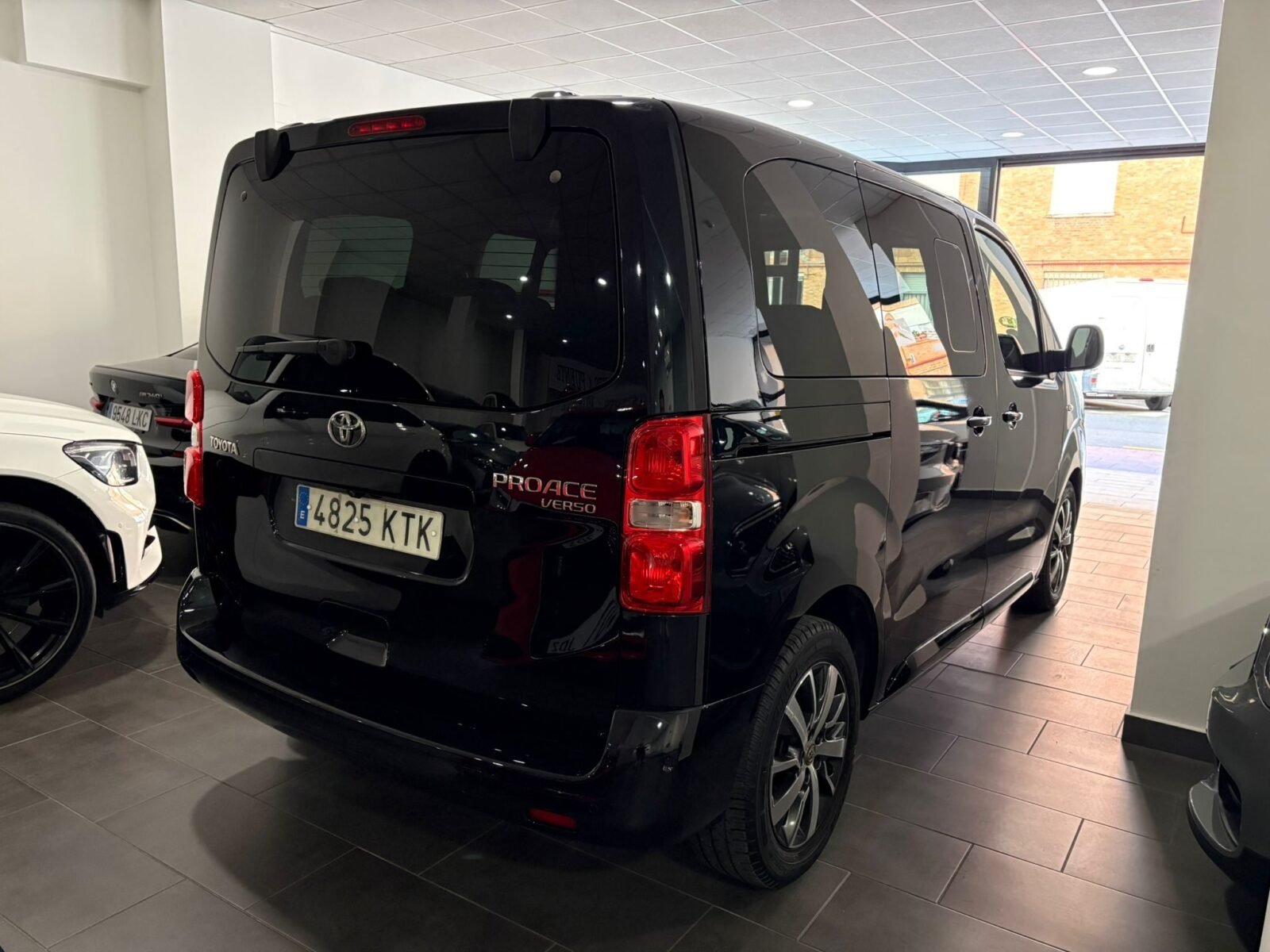 TOYOTA 1.5D FAMILY ADVANCE L1