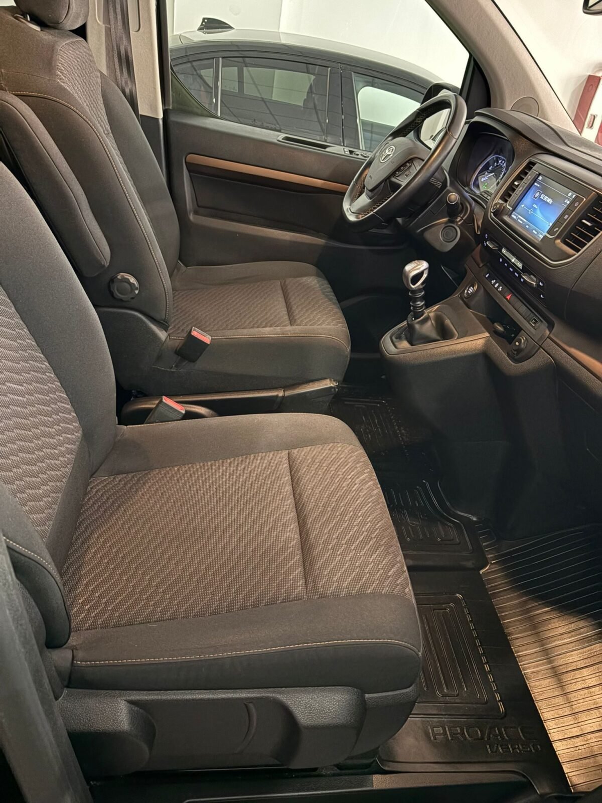 TOYOTA 1.5D FAMILY ADVANCE L1