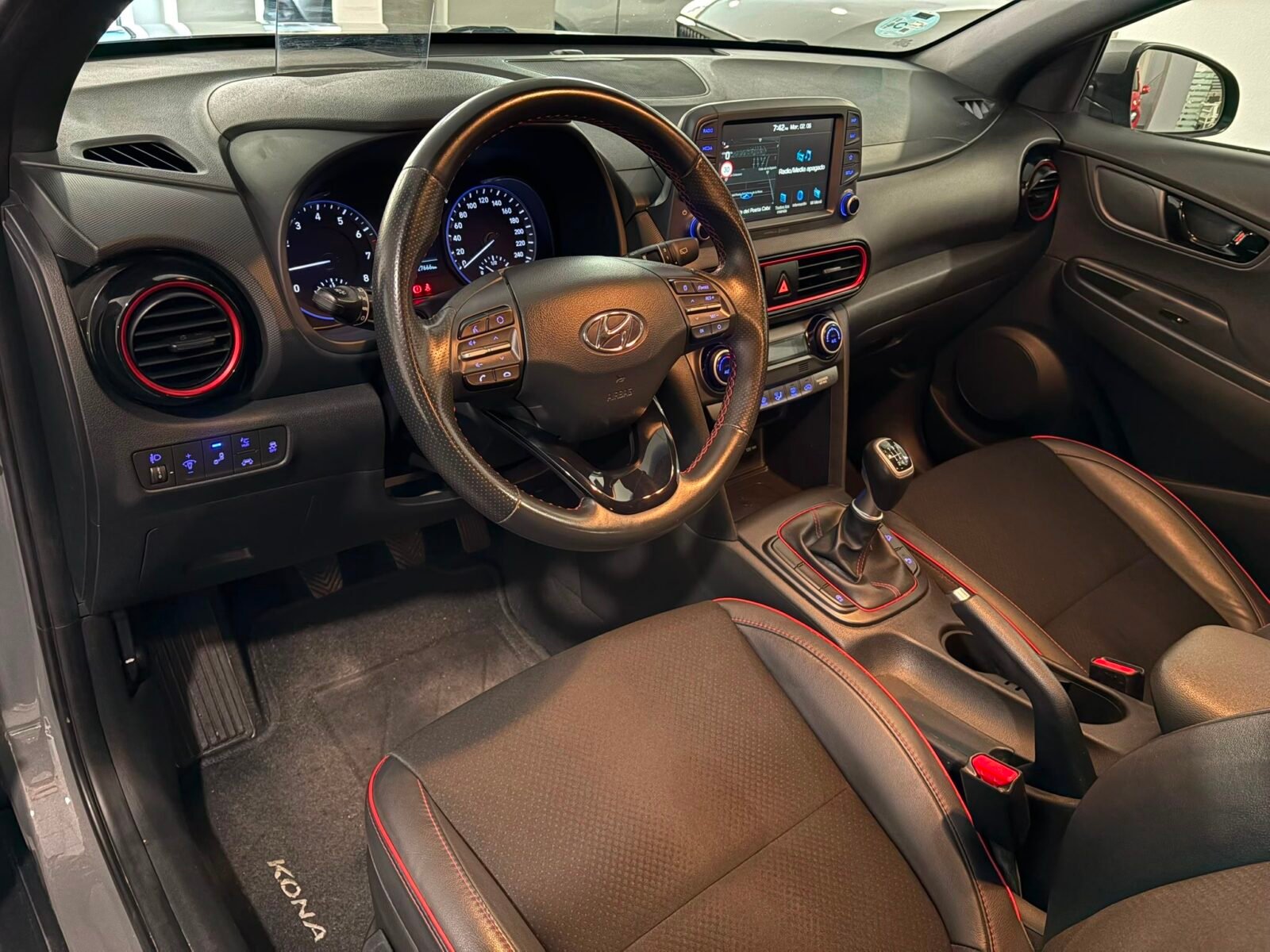 HYUNDAI KONA 1.0 TGDI Tecno Red 4X2