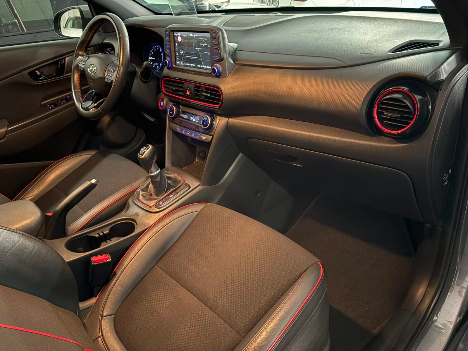 HYUNDAI KONA 1.0 TGDI Tecno Red 4X2