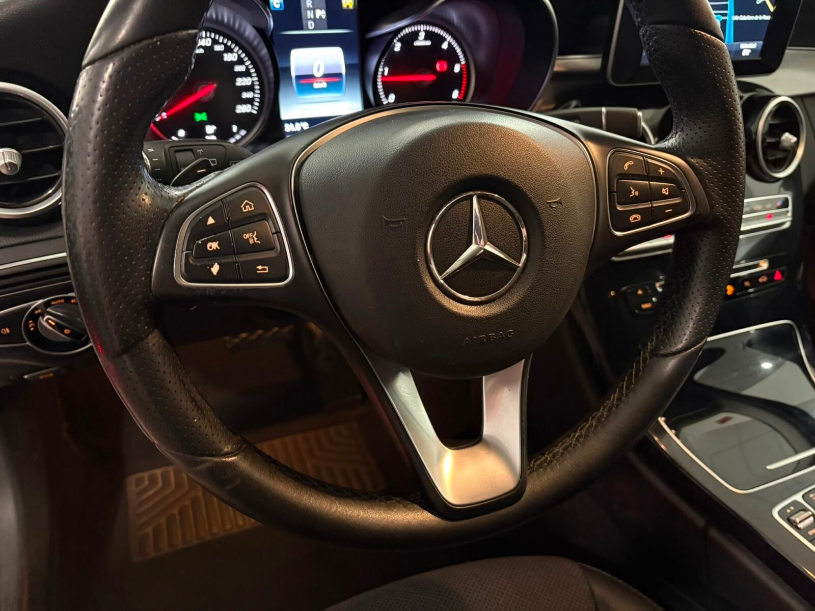 MERCEDES-BENZ Clase C C 220 d AMG Line Estate