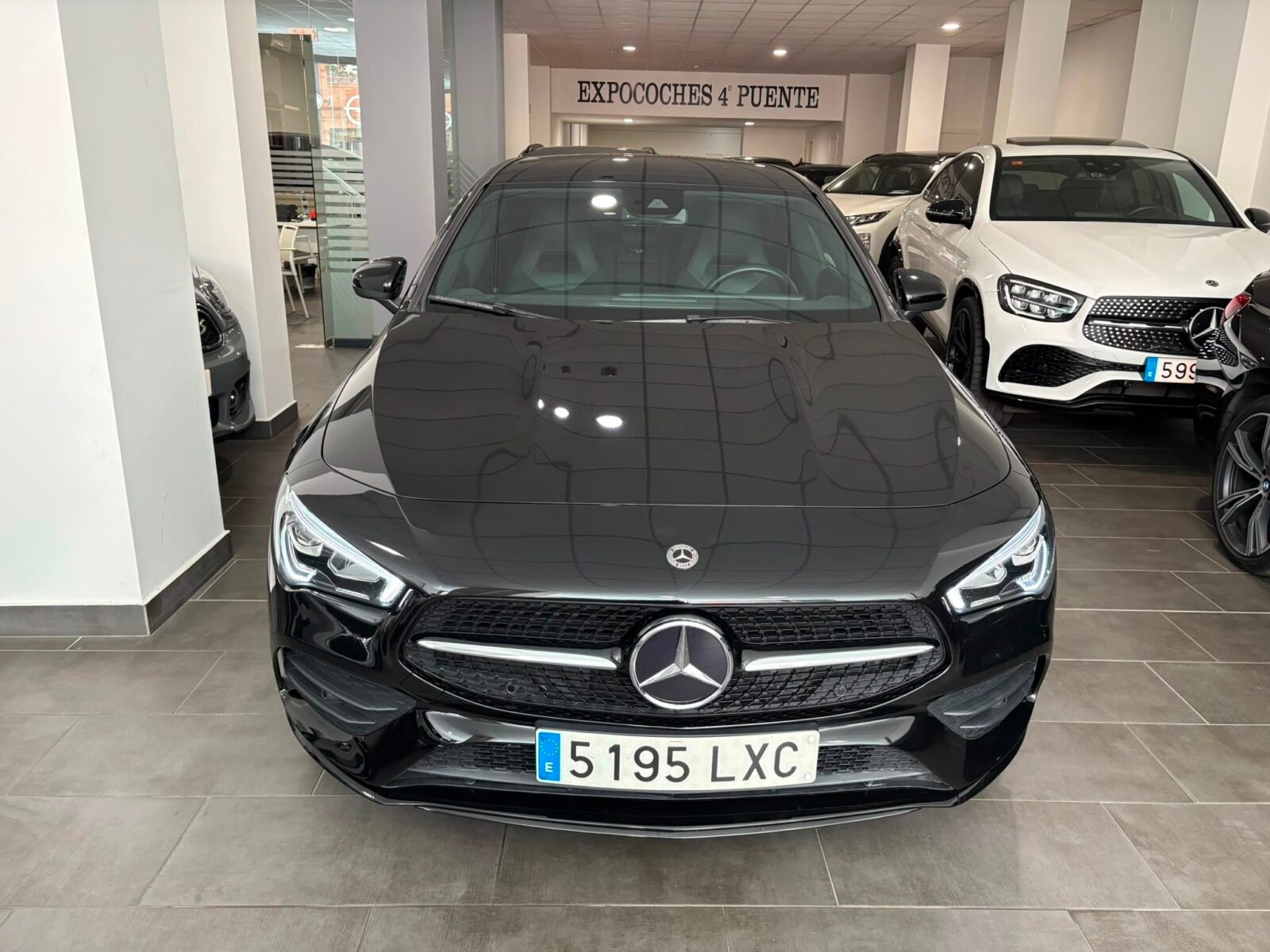 MERCEDES-BENZ CLA 250 4MATIC Shooting Brake