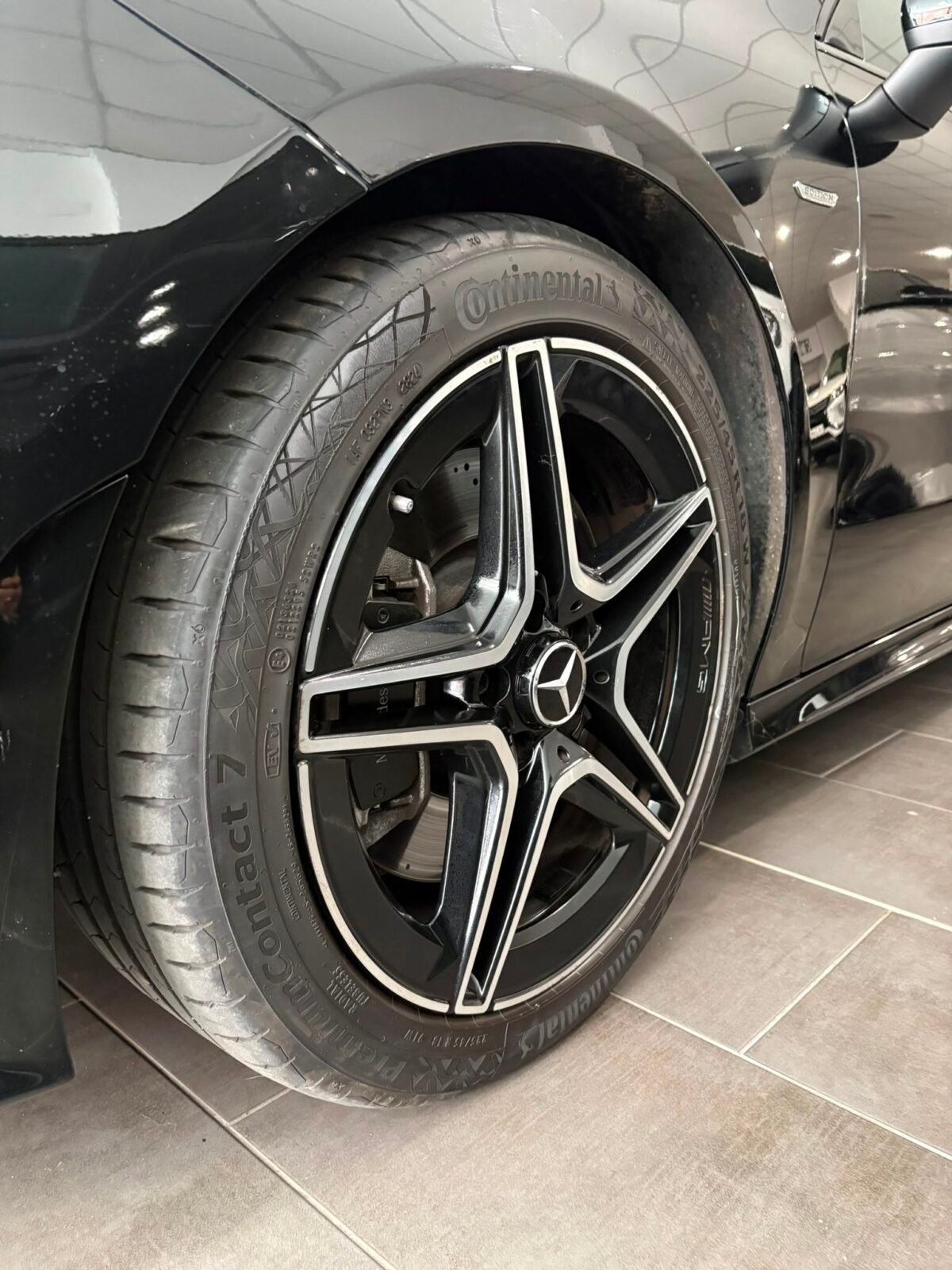 MERCEDES-BENZ CLA 250 4MATIC Shooting Brake