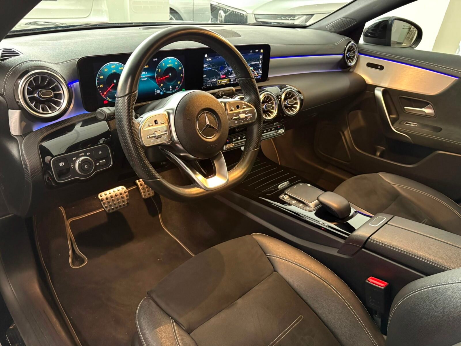 MERCEDES-BENZ CLA 250 4MATIC Shooting Brake