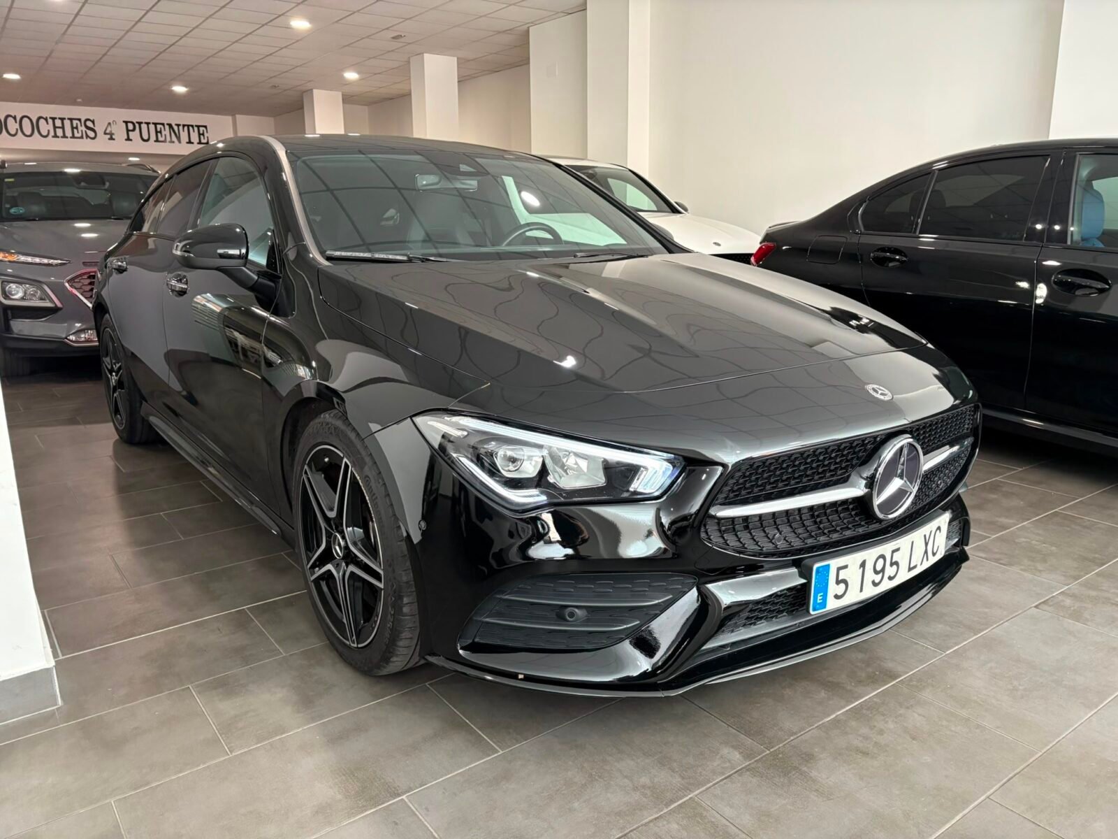 MERCEDES-BENZ CLA 250 4MATIC Shooting Brake