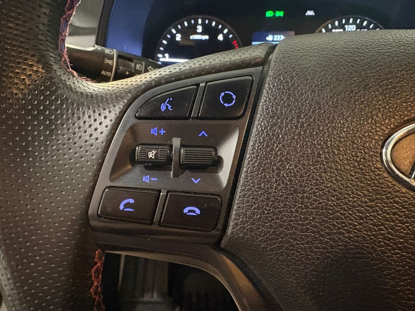 HYUNDAI TUCSON 1.6CRDI 48V NLine Lite 4X2