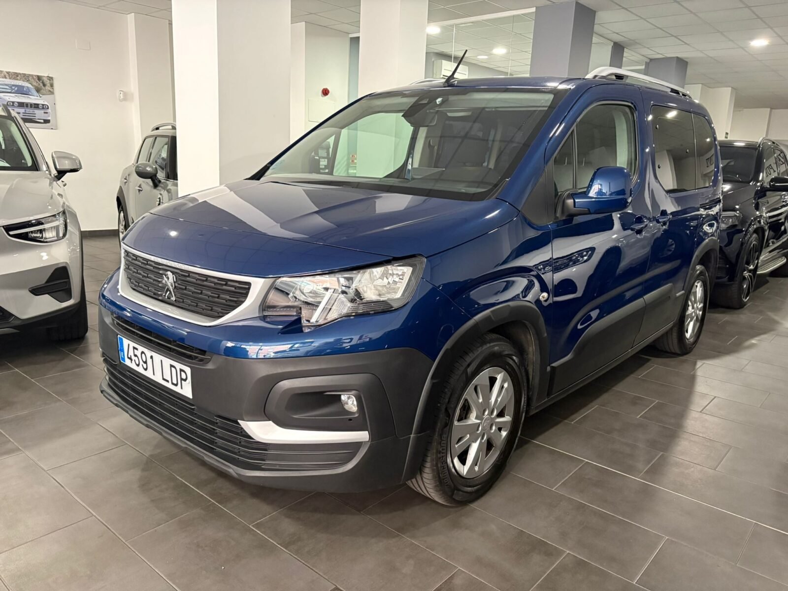 PEUGEOT RIFTER Allure Standard BlueHDi