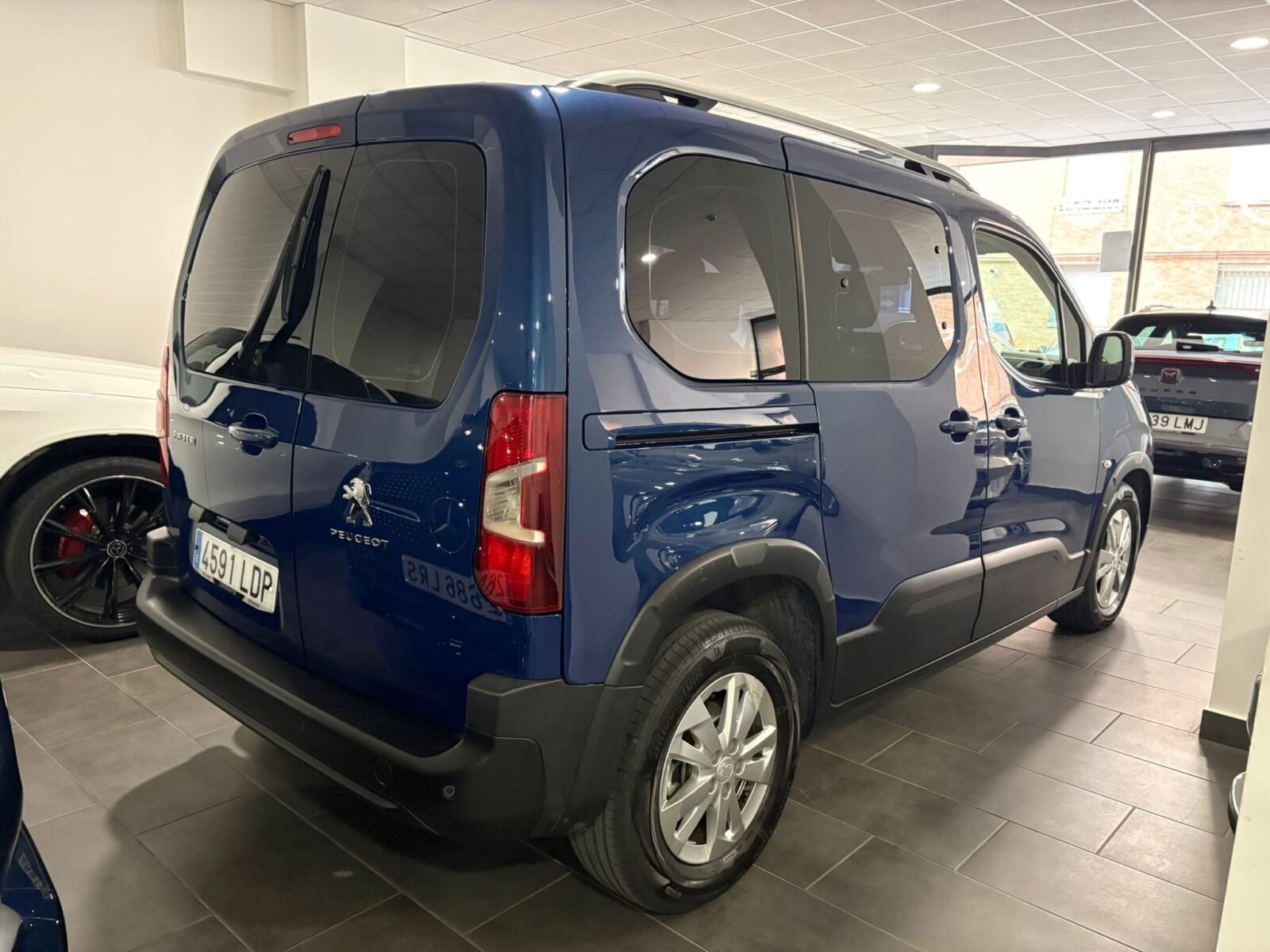 PEUGEOT RIFTER Allure Standard BlueHDi
