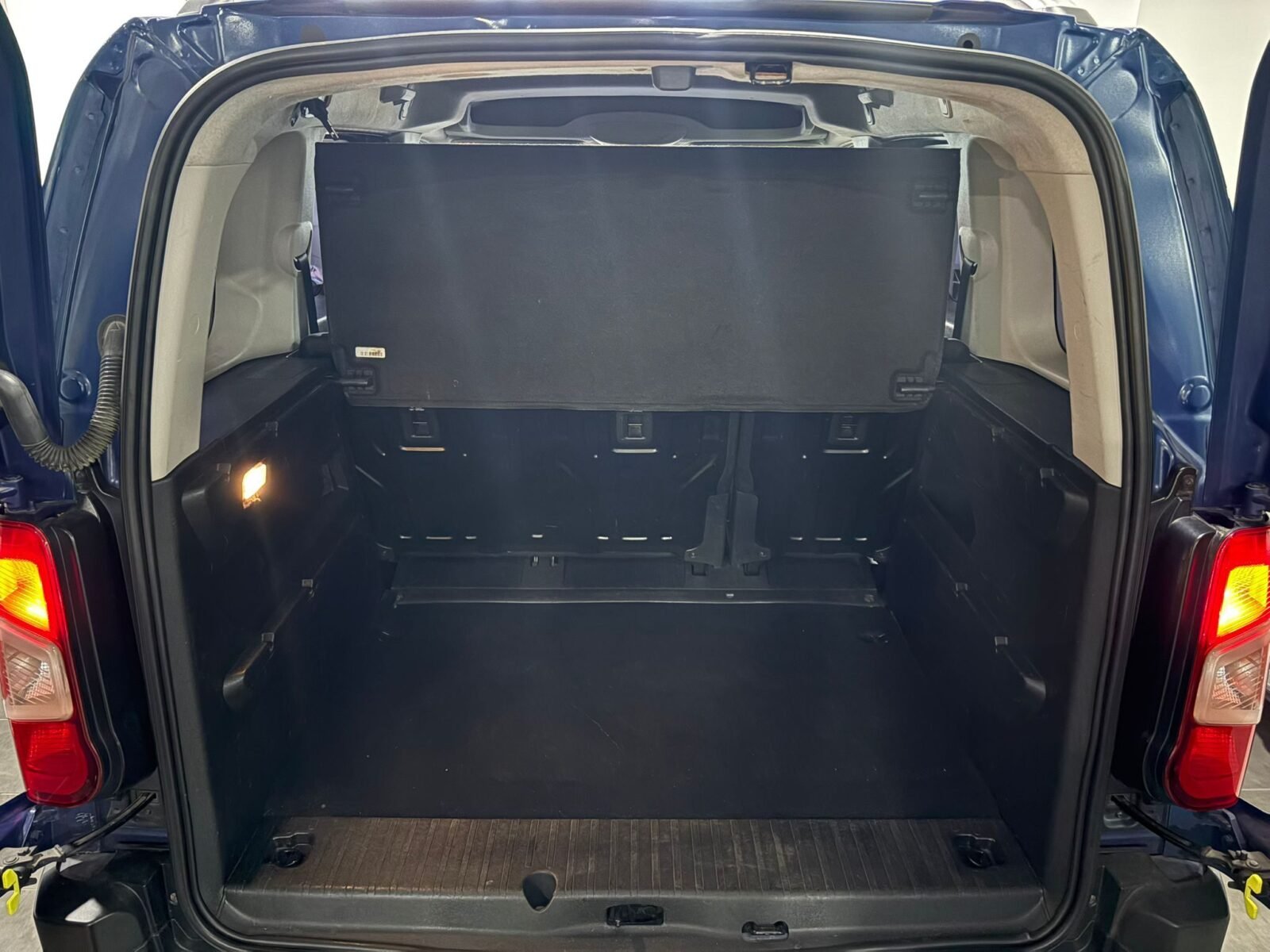 PEUGEOT RIFTER Allure Standard BlueHDi