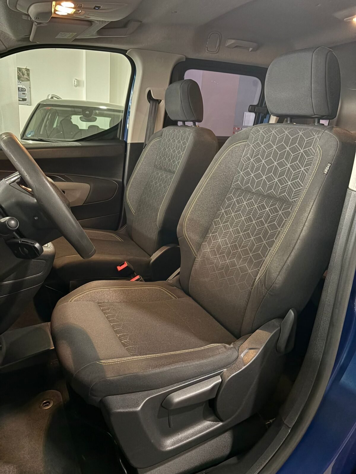 PEUGEOT RIFTER Allure Standard BlueHDi