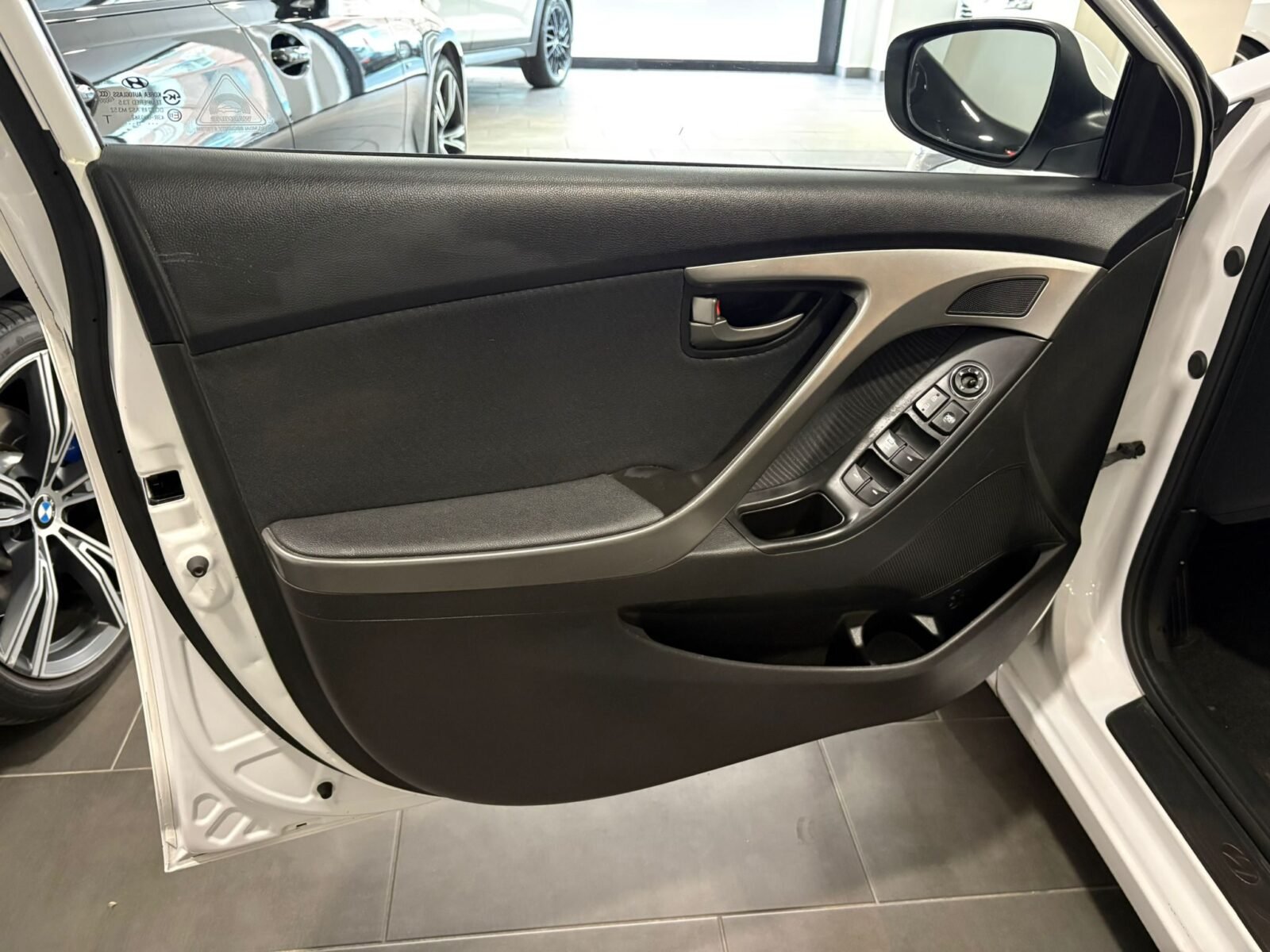 HYUNDAI ELANTRA 1.6 MPI Comfort