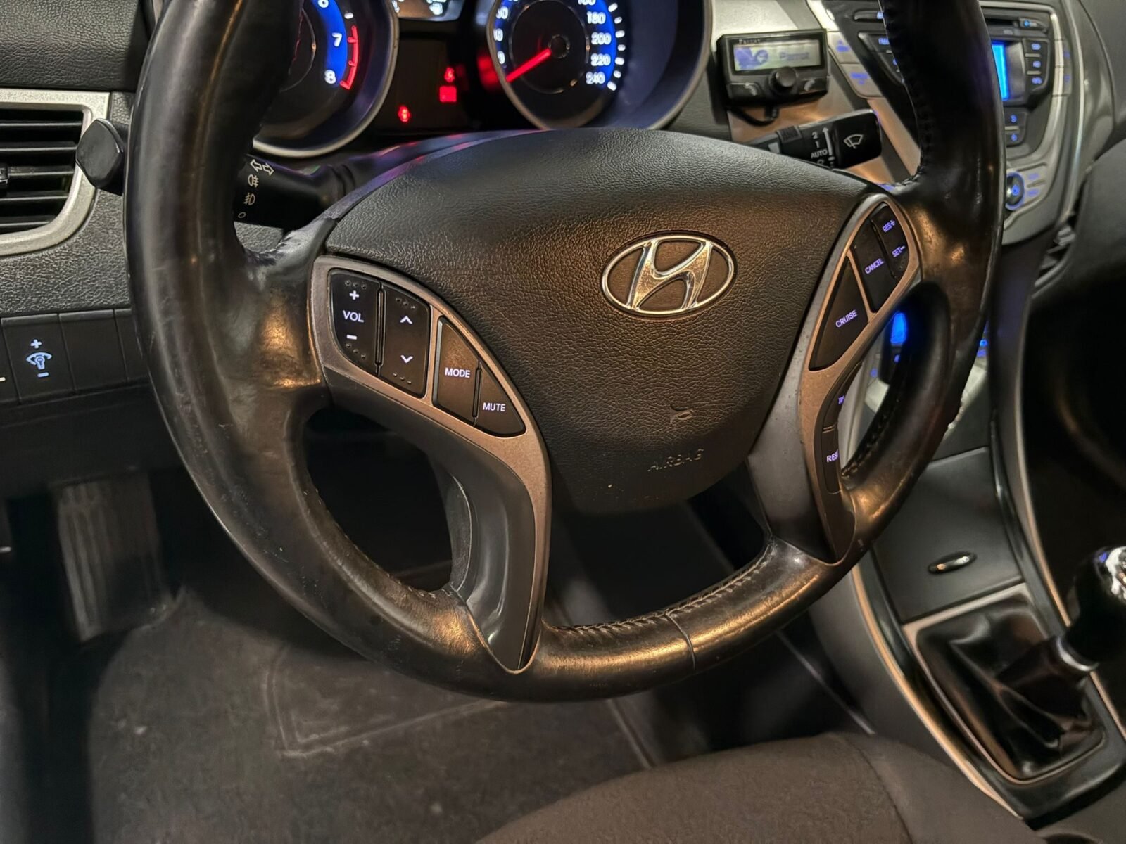 HYUNDAI ELANTRA 1.6 MPI Comfort