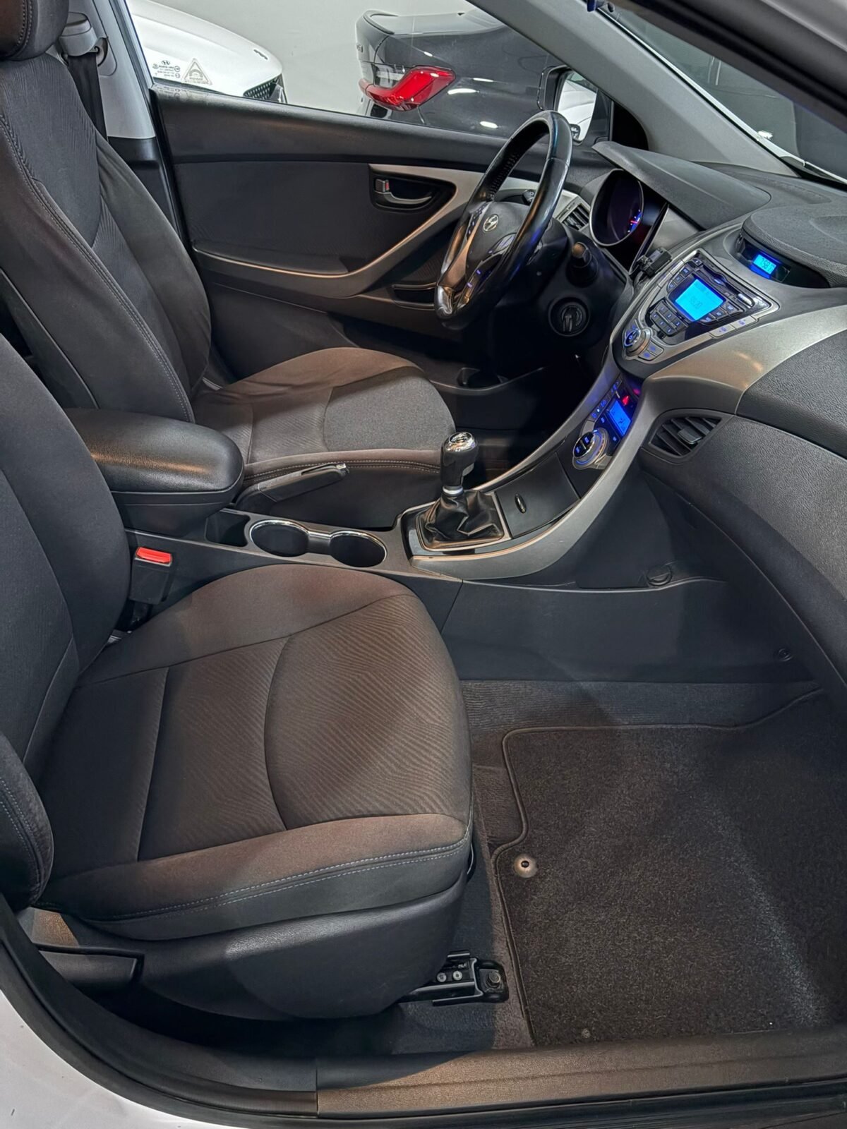 HYUNDAI ELANTRA 1.6 MPI Comfort