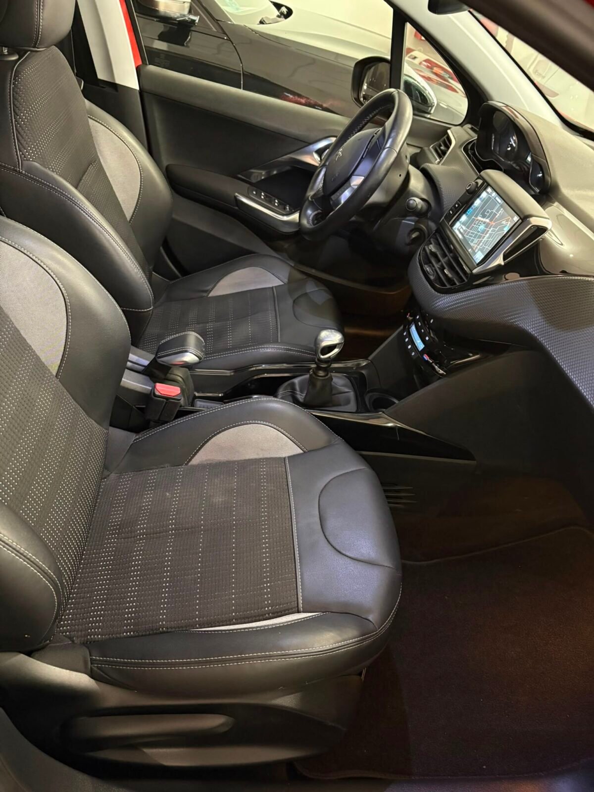 PEUGEOT 2008  1.6 BlueHDI S&S Allure 120