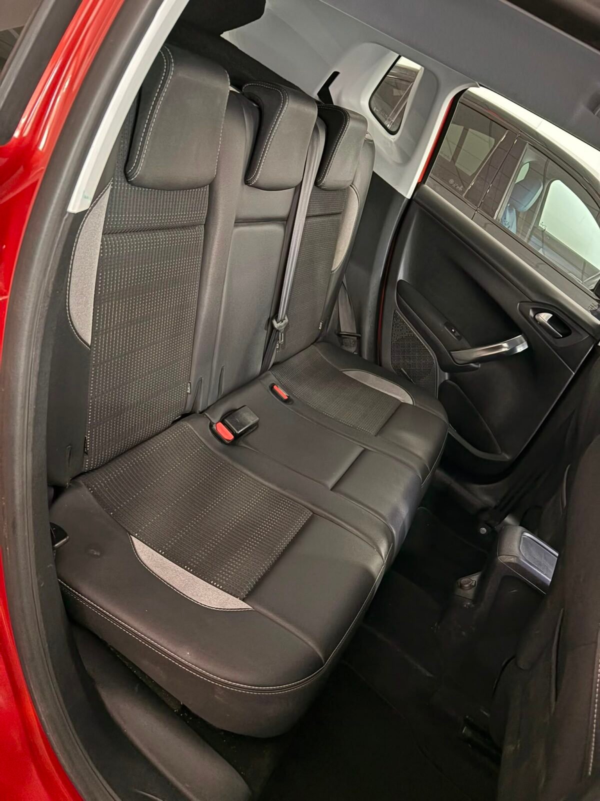 PEUGEOT 2008  1.6 BlueHDI S&S Allure 120