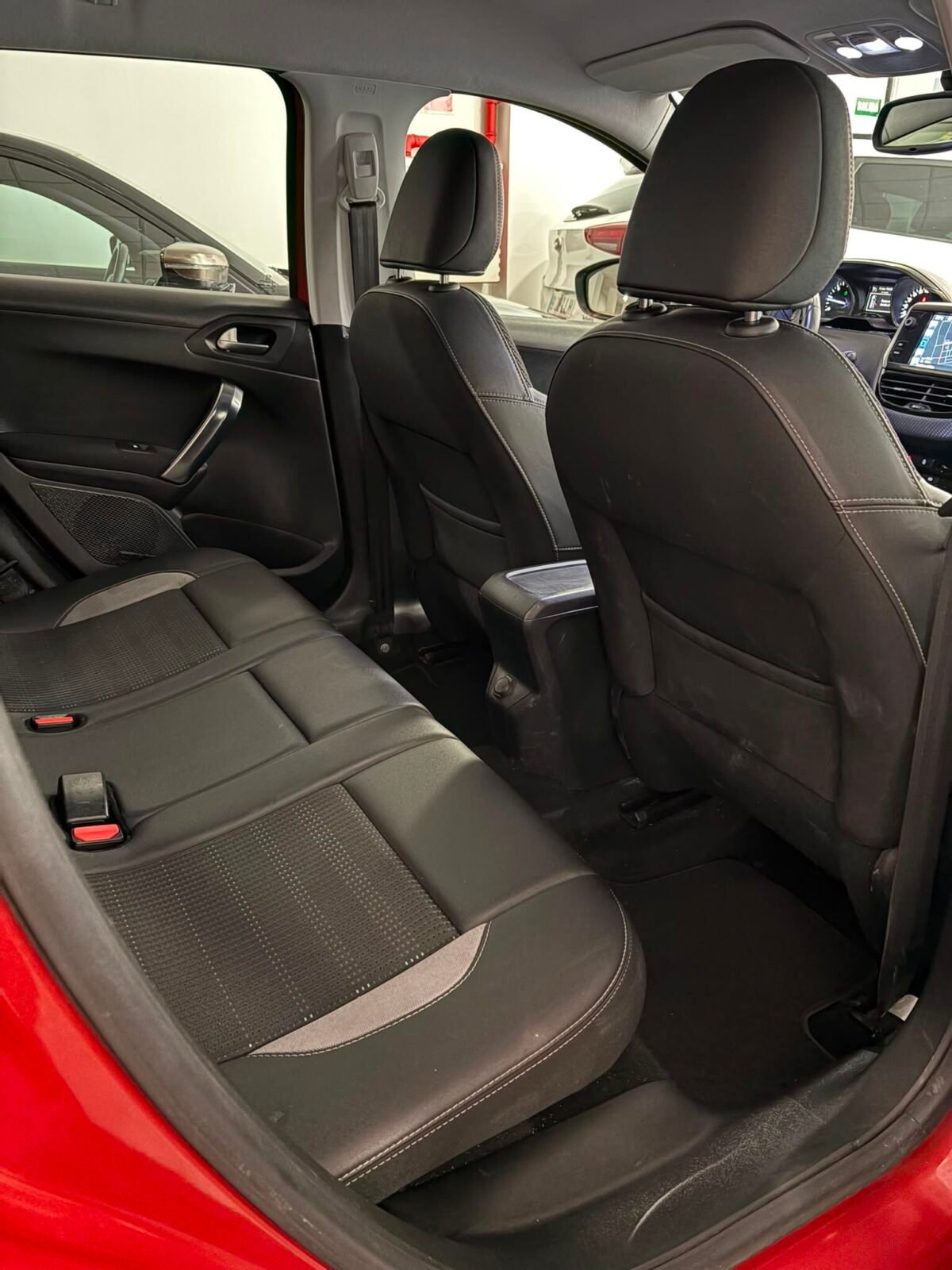 PEUGEOT 2008  1.6 BlueHDI S&S Allure 120