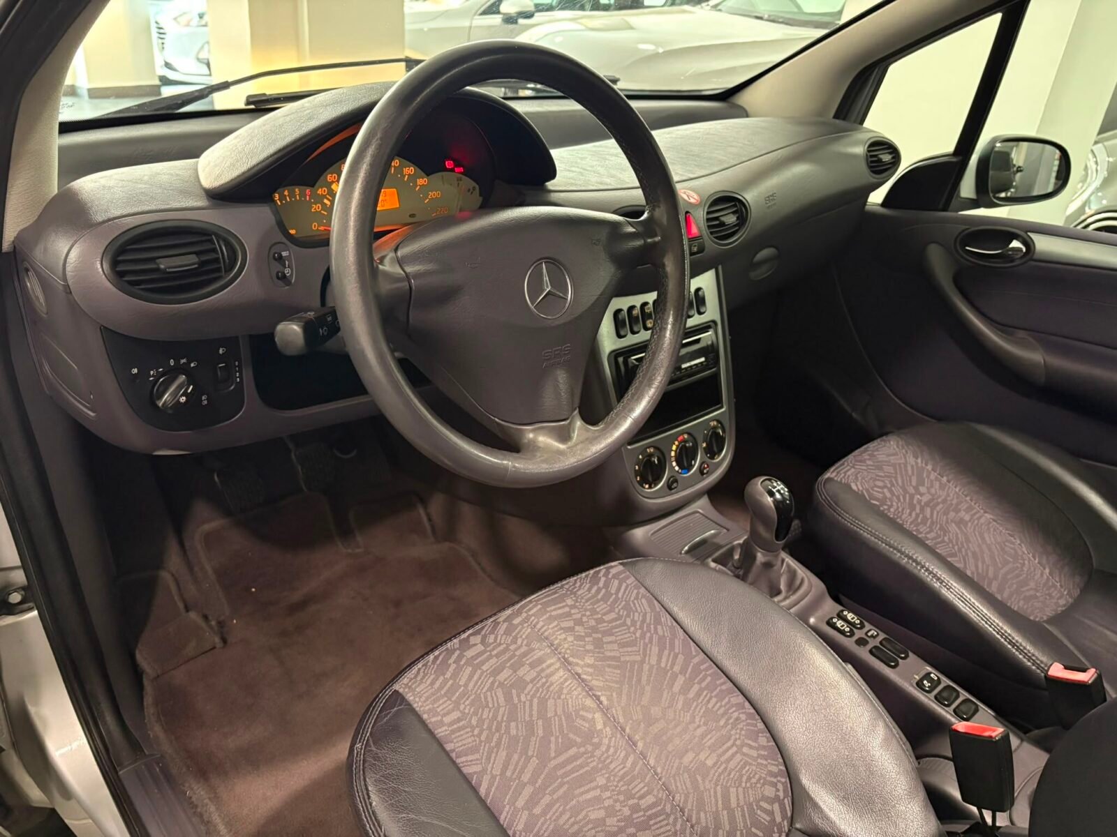MERCEDES-BENZ Clase A A 160 ELEGANCE
