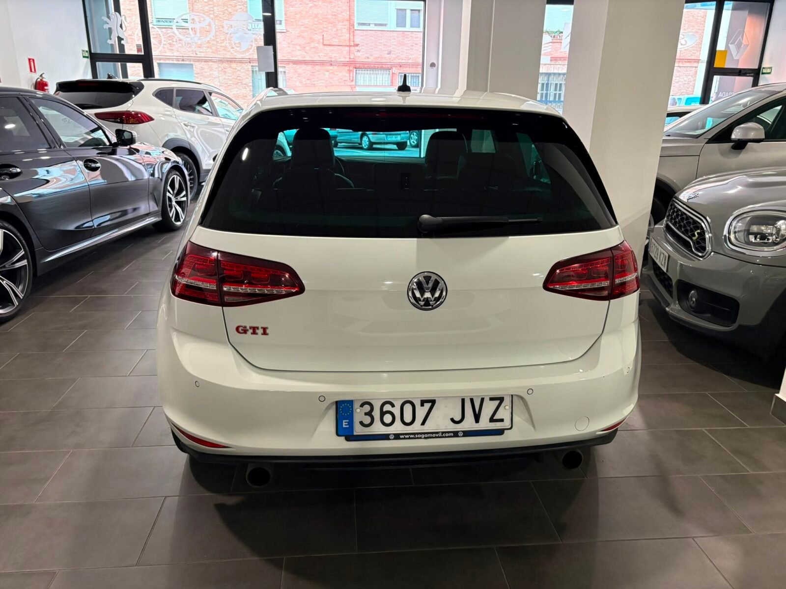 VOLKSWAGEN GOLF GTI Performance 2.0 TSI DSG BMT