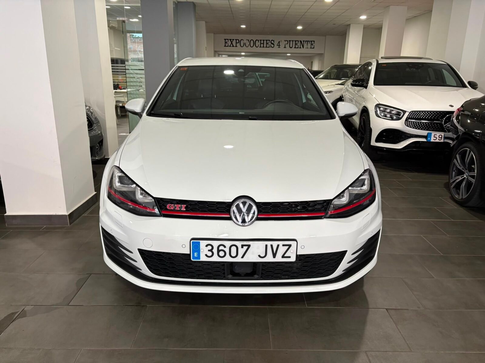 VOLKSWAGEN GOLF GTI Performance 2.0 TSI DSG BMT