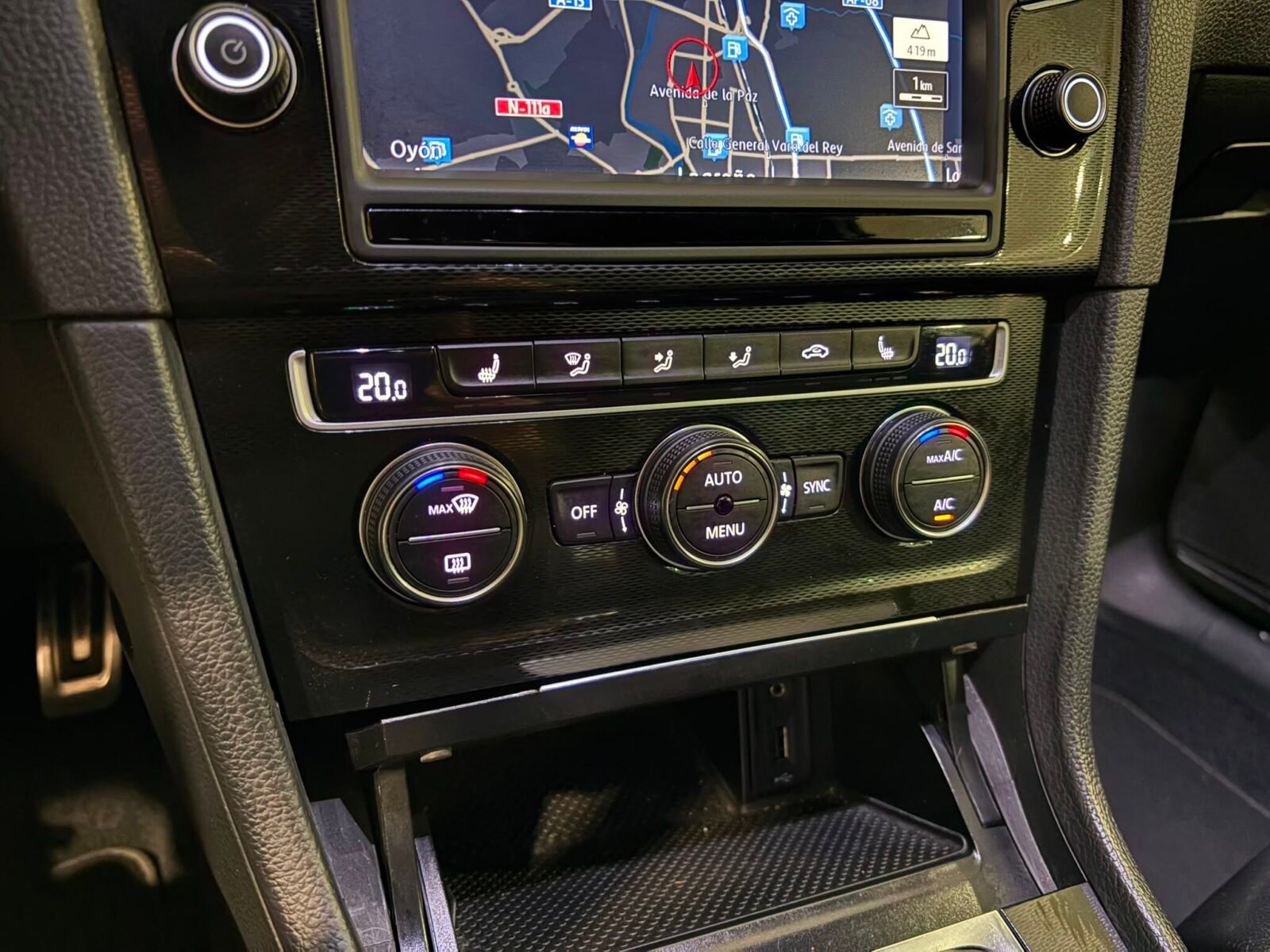 VOLKSWAGEN GOLF GTI Performance 2.0 TSI DSG BMT