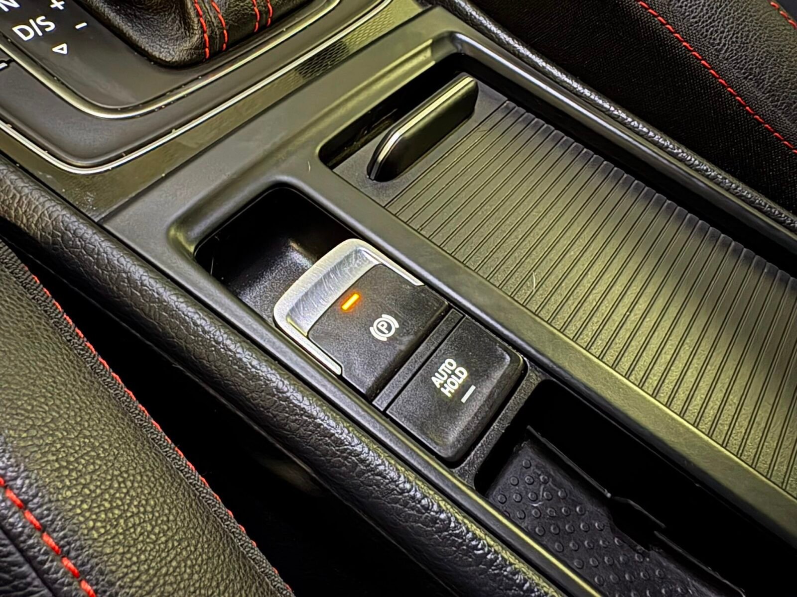 VOLKSWAGEN GOLF GTI Performance 2.0 TSI DSG BMT