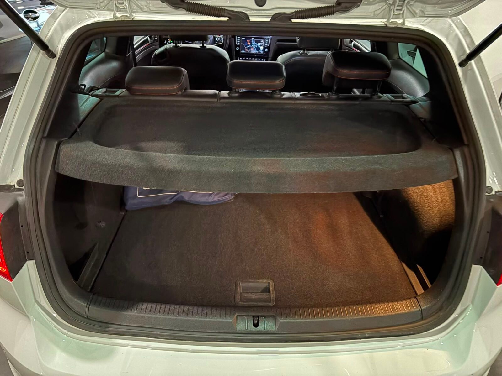 VOLKSWAGEN GOLF GTI Performance 2.0 TSI DSG BMT