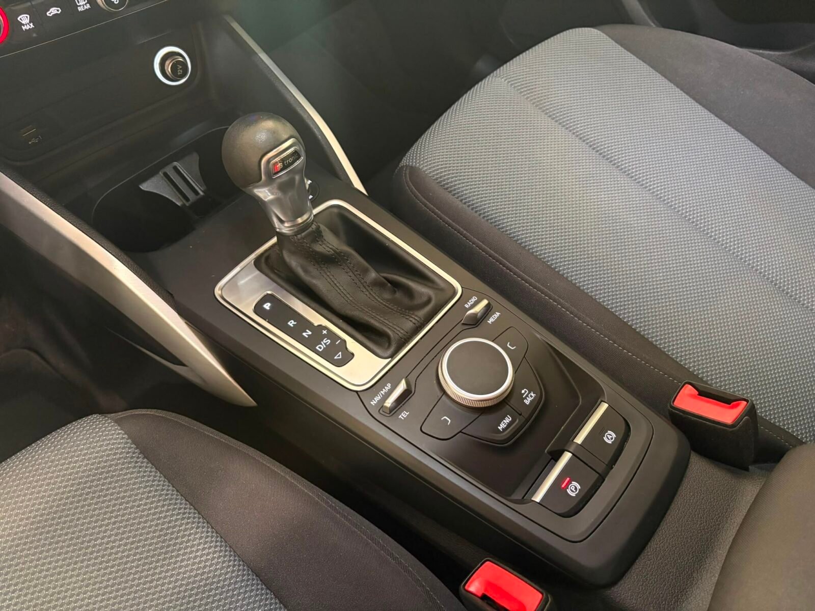 AUDI Q2 Design 30 TFSI S tronic