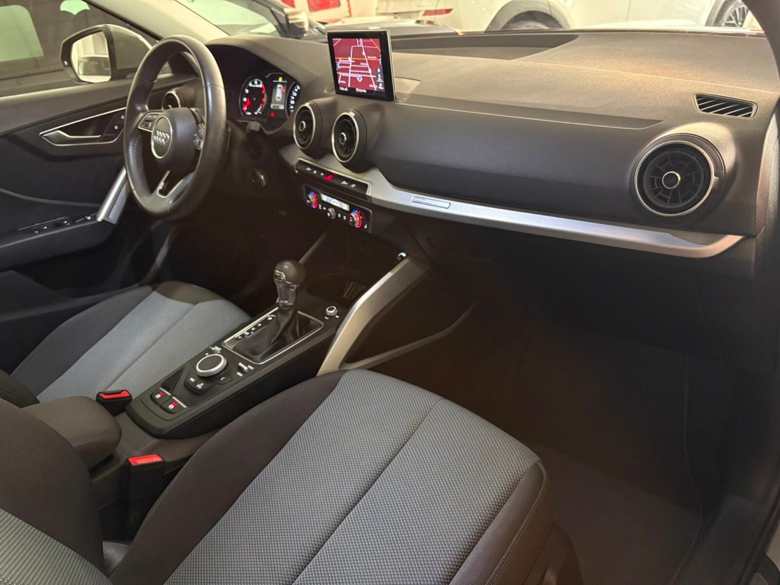 AUDI Q2 Design 30 TFSI S tronic