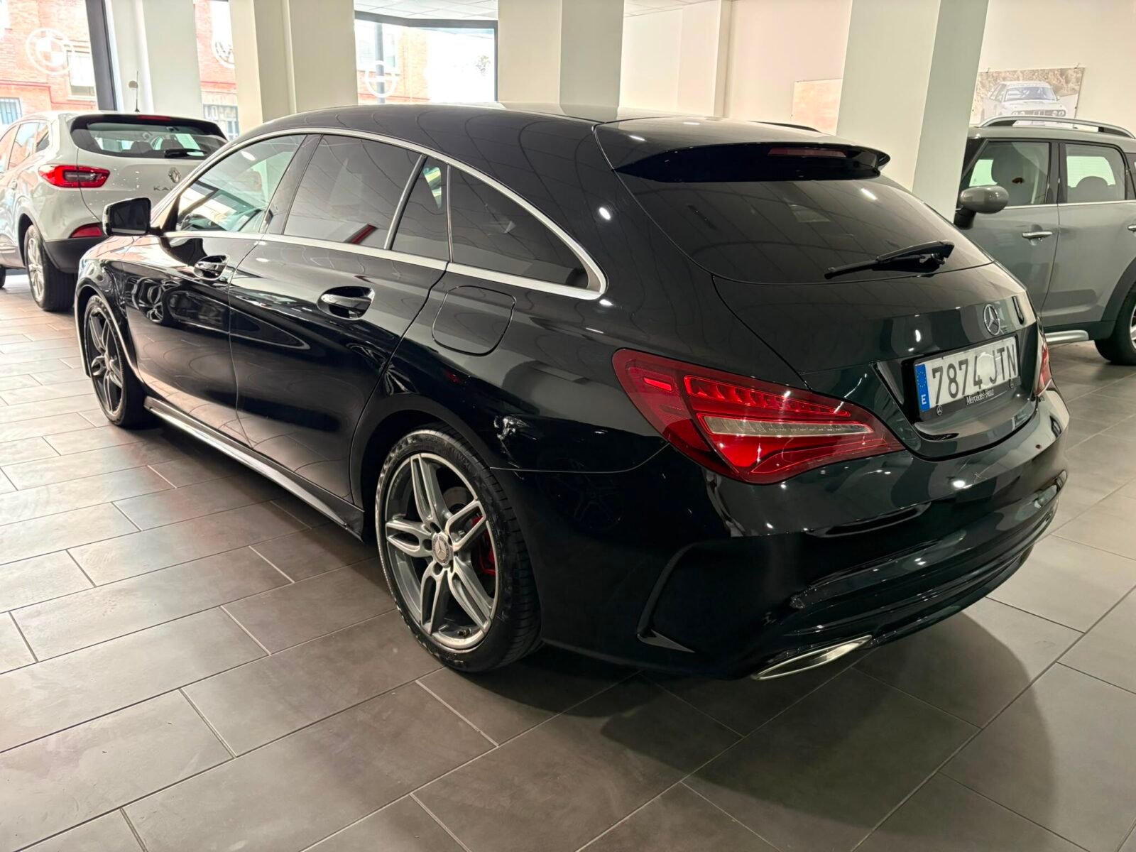 MERCEDES-BENZ CLA MERCEDES-BENZ Clase CLA CLA 200 d AMG Line Shooting Brake