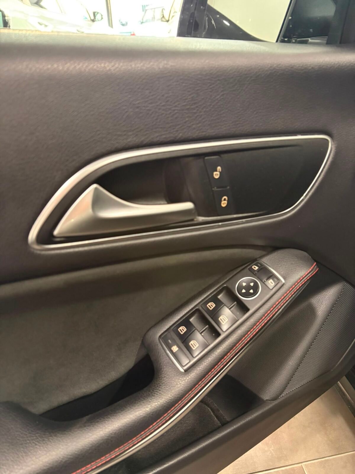 MERCEDES-BENZ CLA MERCEDES-BENZ Clase CLA CLA 200 d AMG Line Shooting Brake