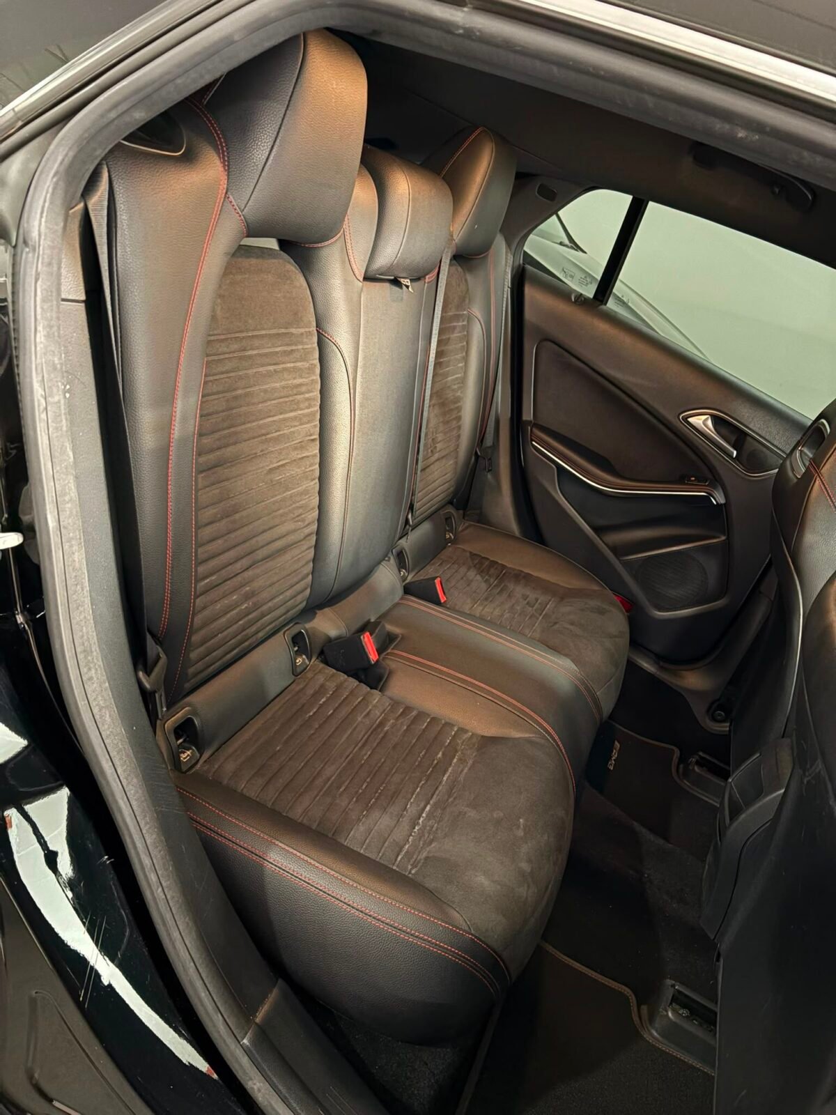 MERCEDES-BENZ CLA MERCEDES-BENZ Clase CLA CLA 200 d AMG Line Shooting Brake