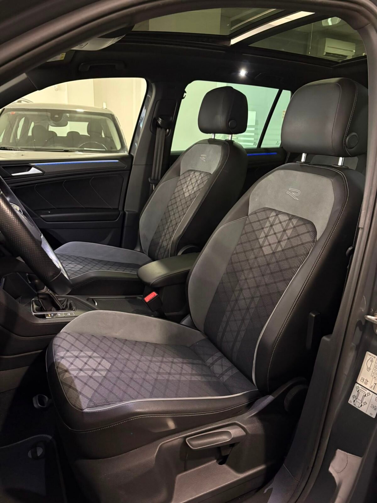 VOLKSWAGEN TIGUAN R-Line 1.4 TSI eHybrid DSG