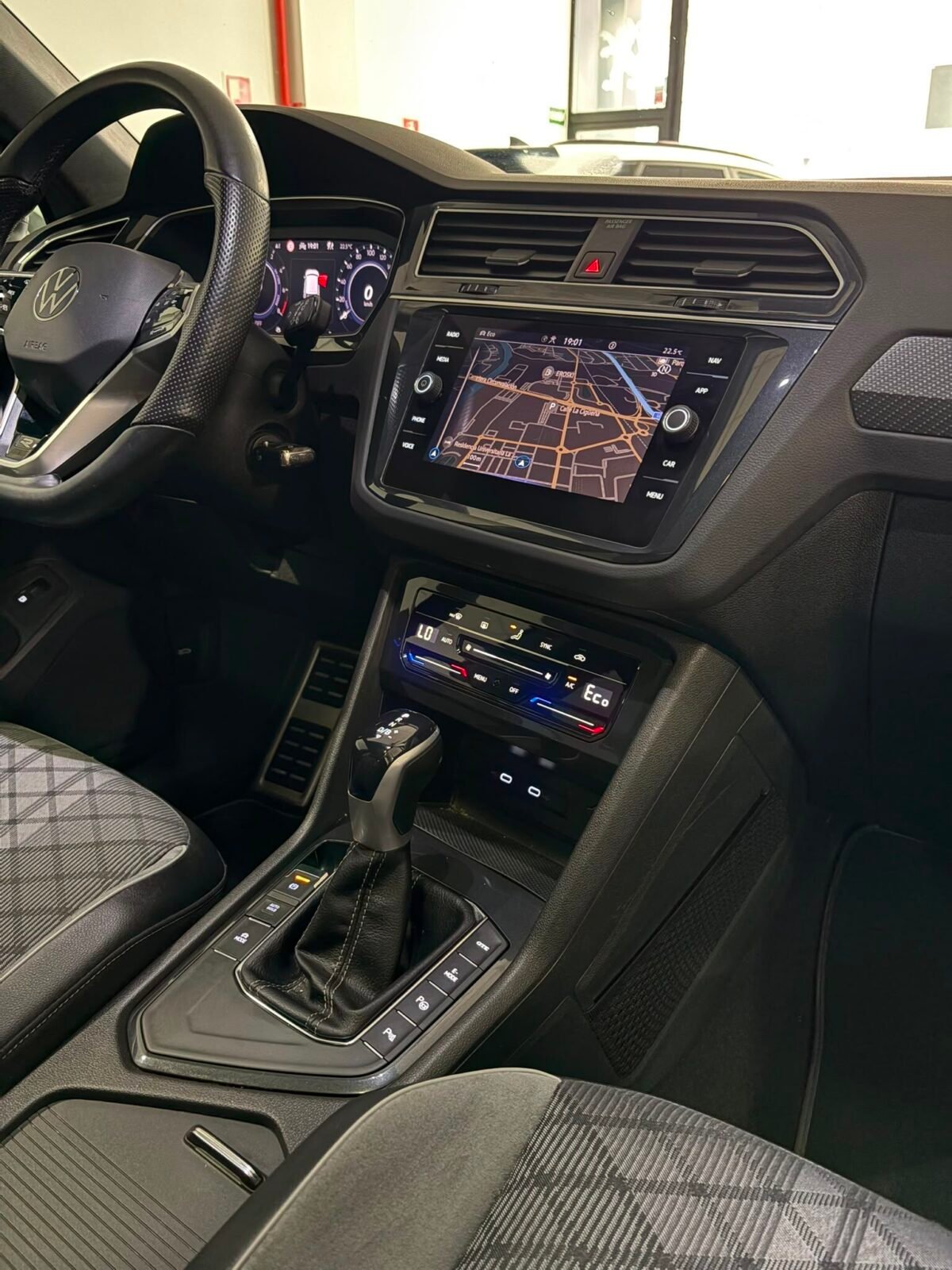 VOLKSWAGEN TIGUAN R-Line 1.4 TSI eHybrid DSG