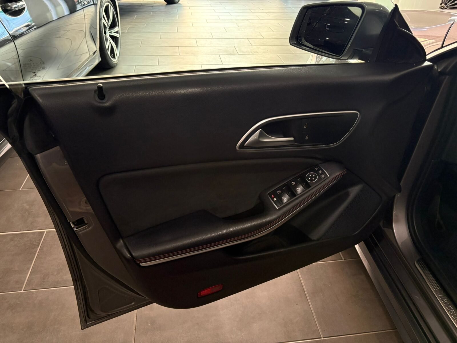 MERCEDES-BENZ CLA 200 d AMG Line Shooting Brake