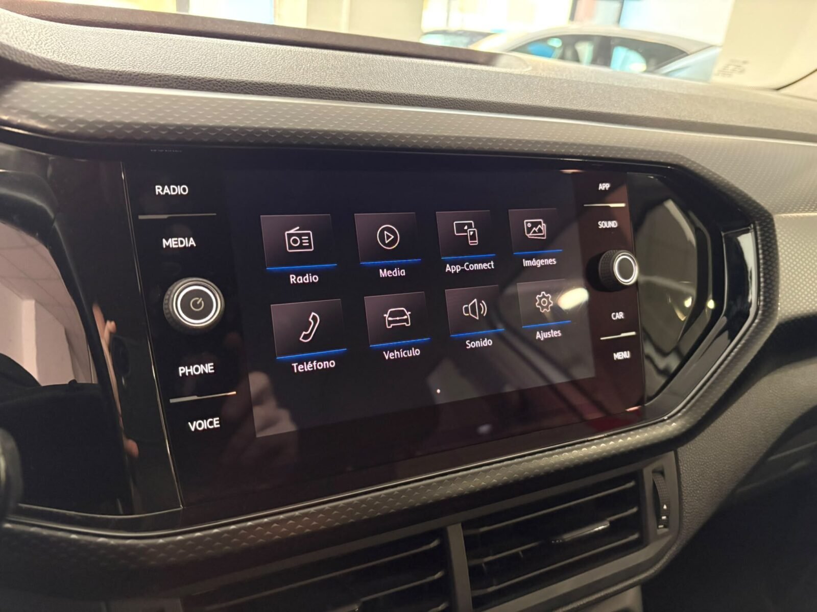 VOLKSWAGEN T-CROSS Advance 1.6 TDI