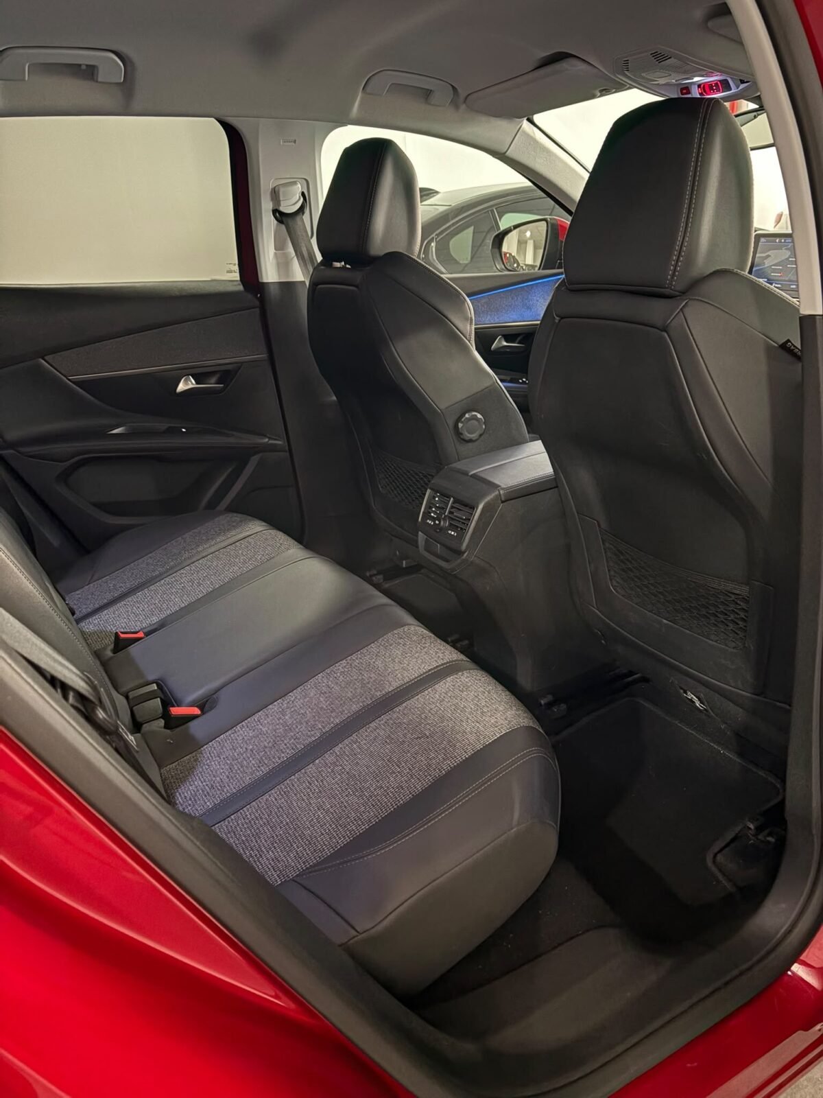 PEUGEOT 3008 1.5 BlueHDi SS Allure Pack