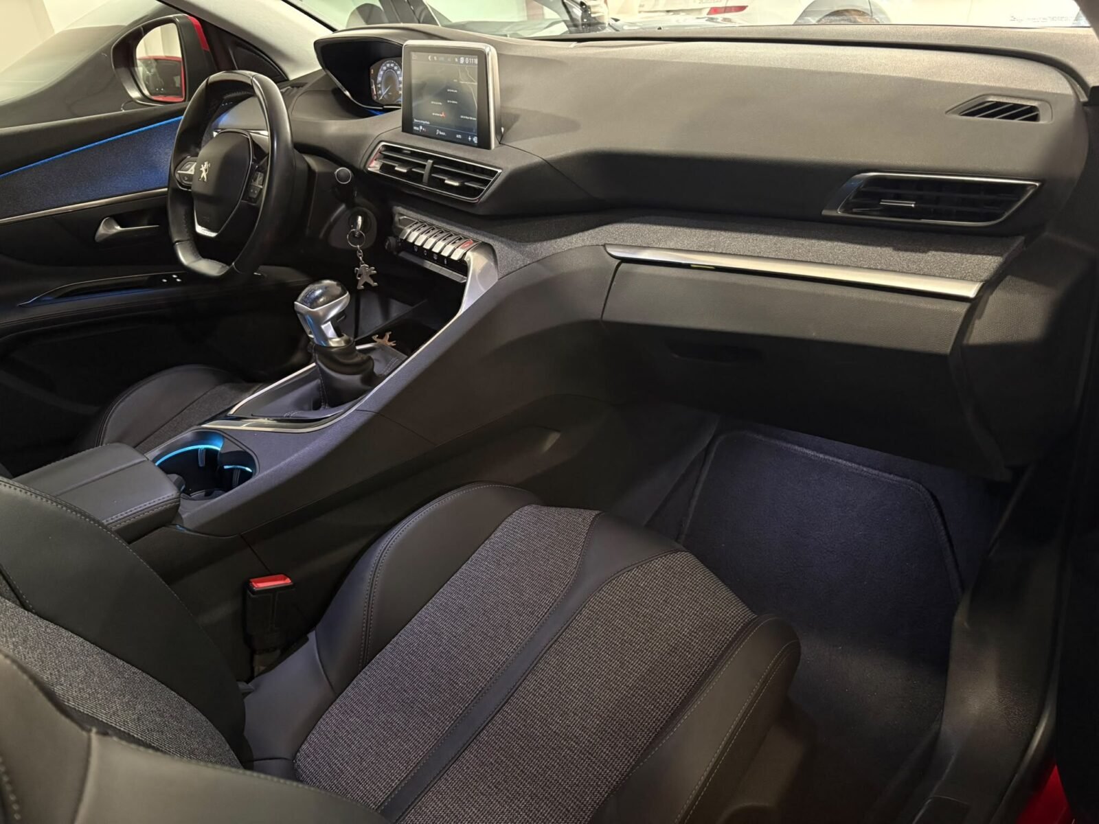 PEUGEOT 3008 1.5 BlueHDi SS Allure Pack
