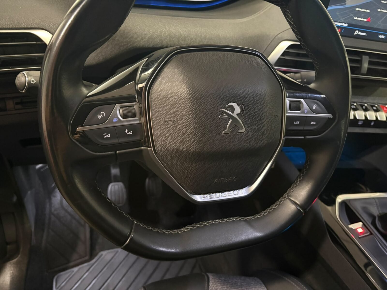 PEUGEOT 3008 1.5 BlueHDi SS Allure Pack