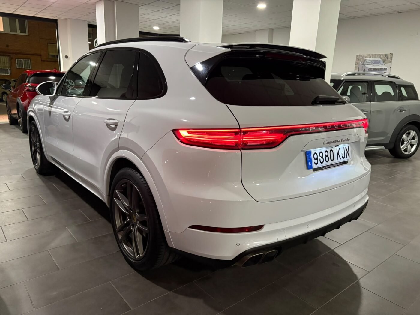 PORSCHE Cayenne Turbo