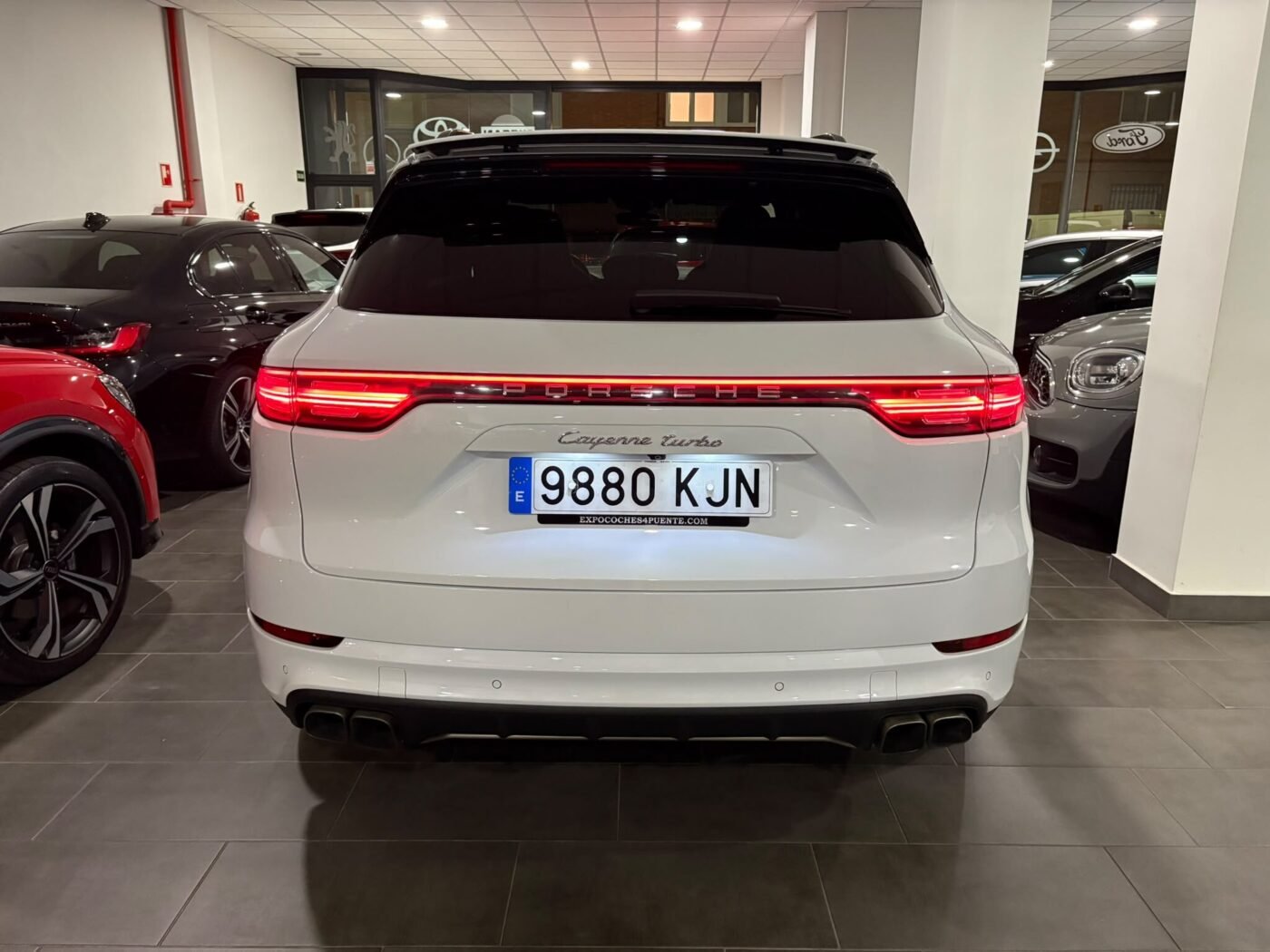 PORSCHE Cayenne Turbo