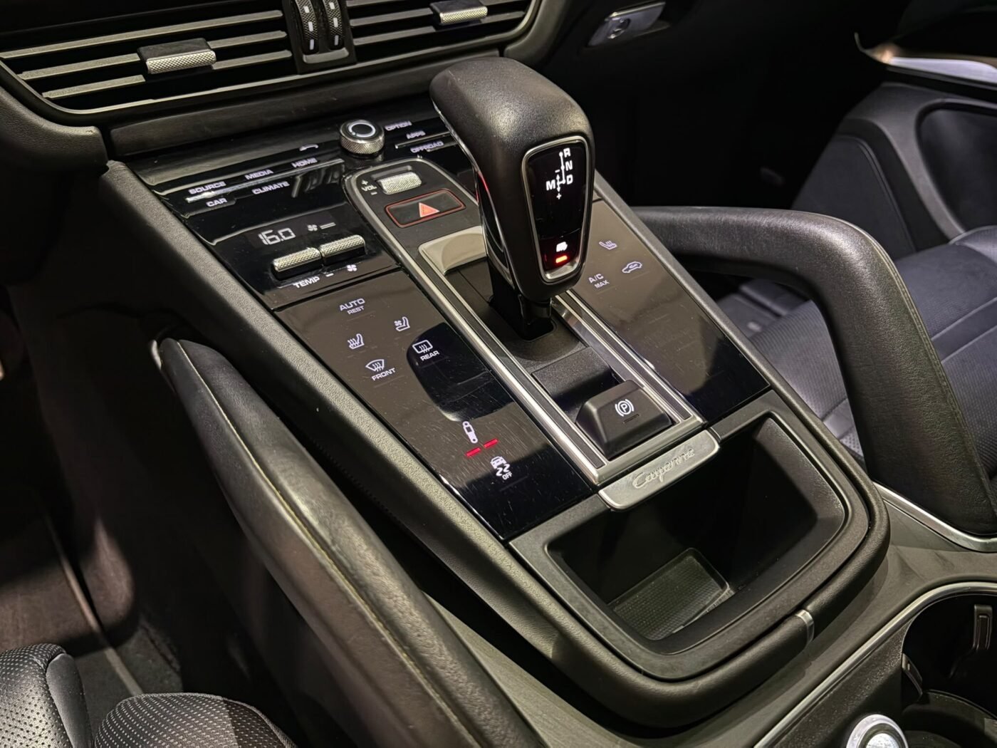PORSCHE Cayenne Turbo