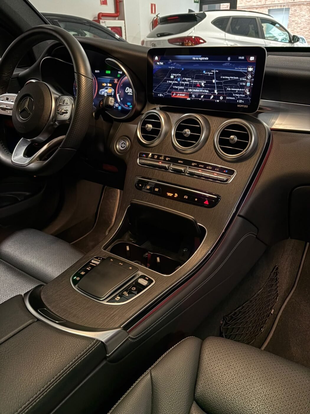MERCEDES-BENZ GLC 200 4MATIC
