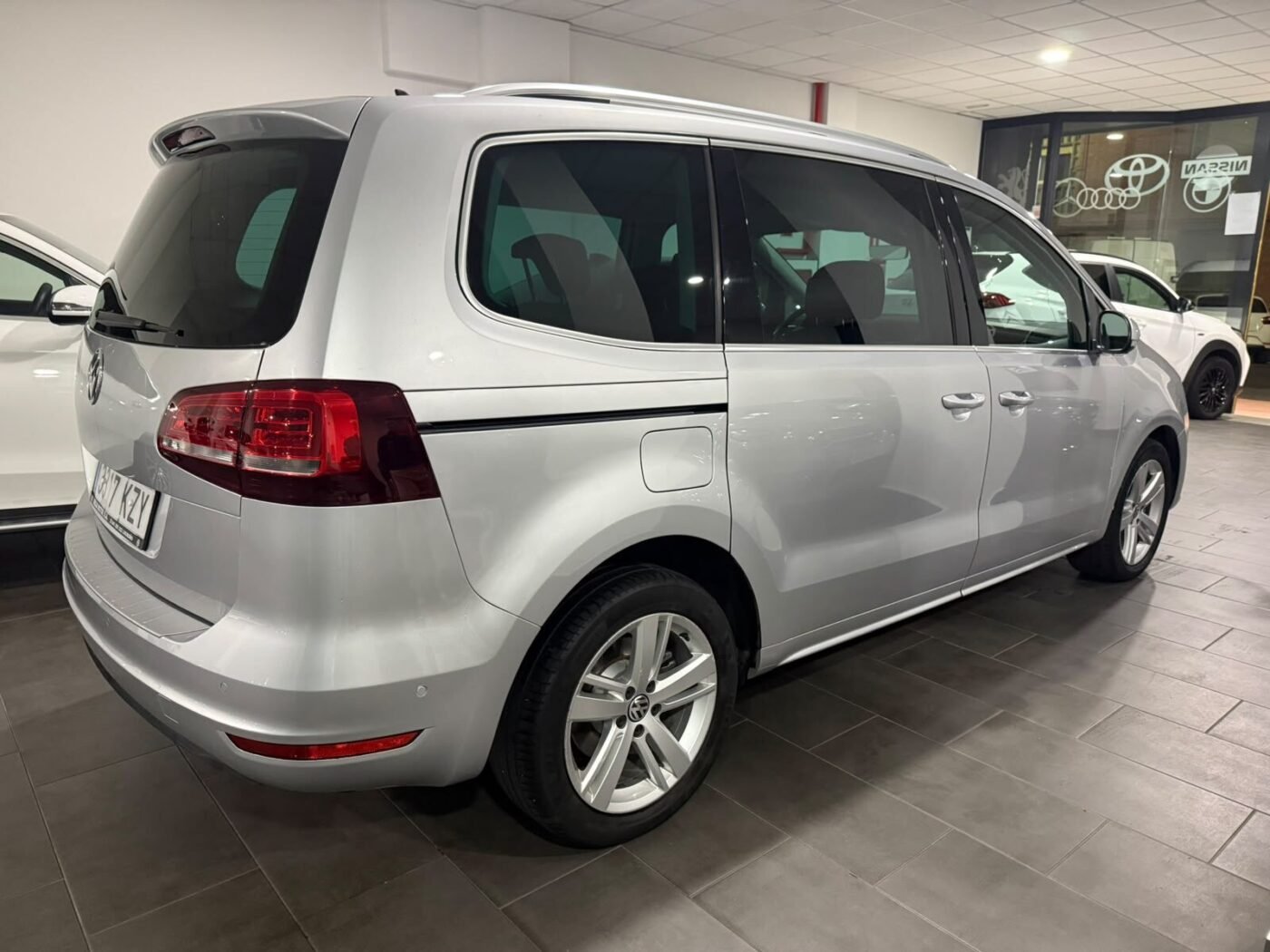 VOLKSWAGEN SHARAN Advance 2.0 TDI DSG